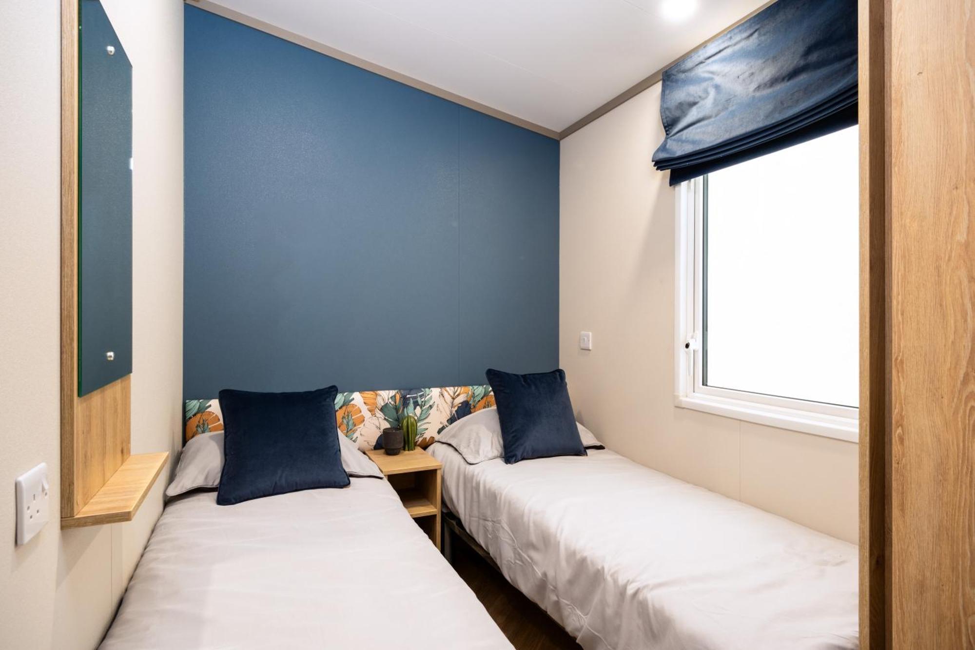 Lomond Woods Holiday Park Balloch Phòng bức ảnh